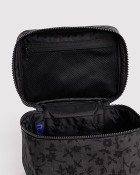 Large Cosmetic Case I9