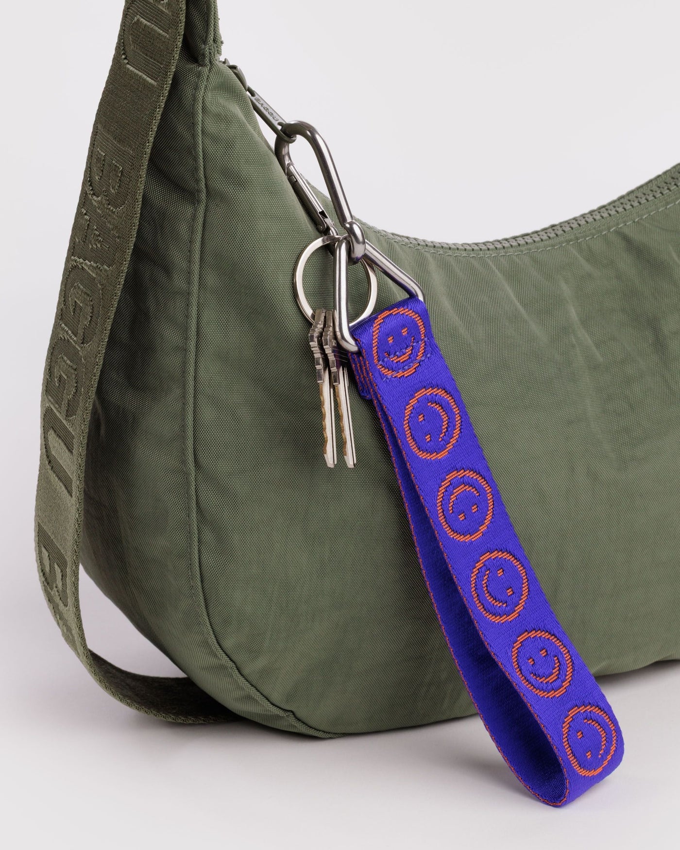 Logo Keychain Q2