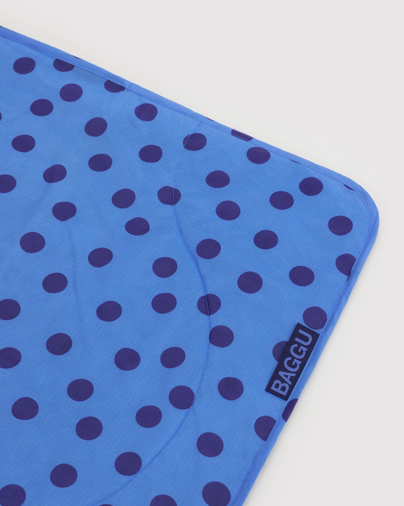 Puffy Picnic Blanket T1