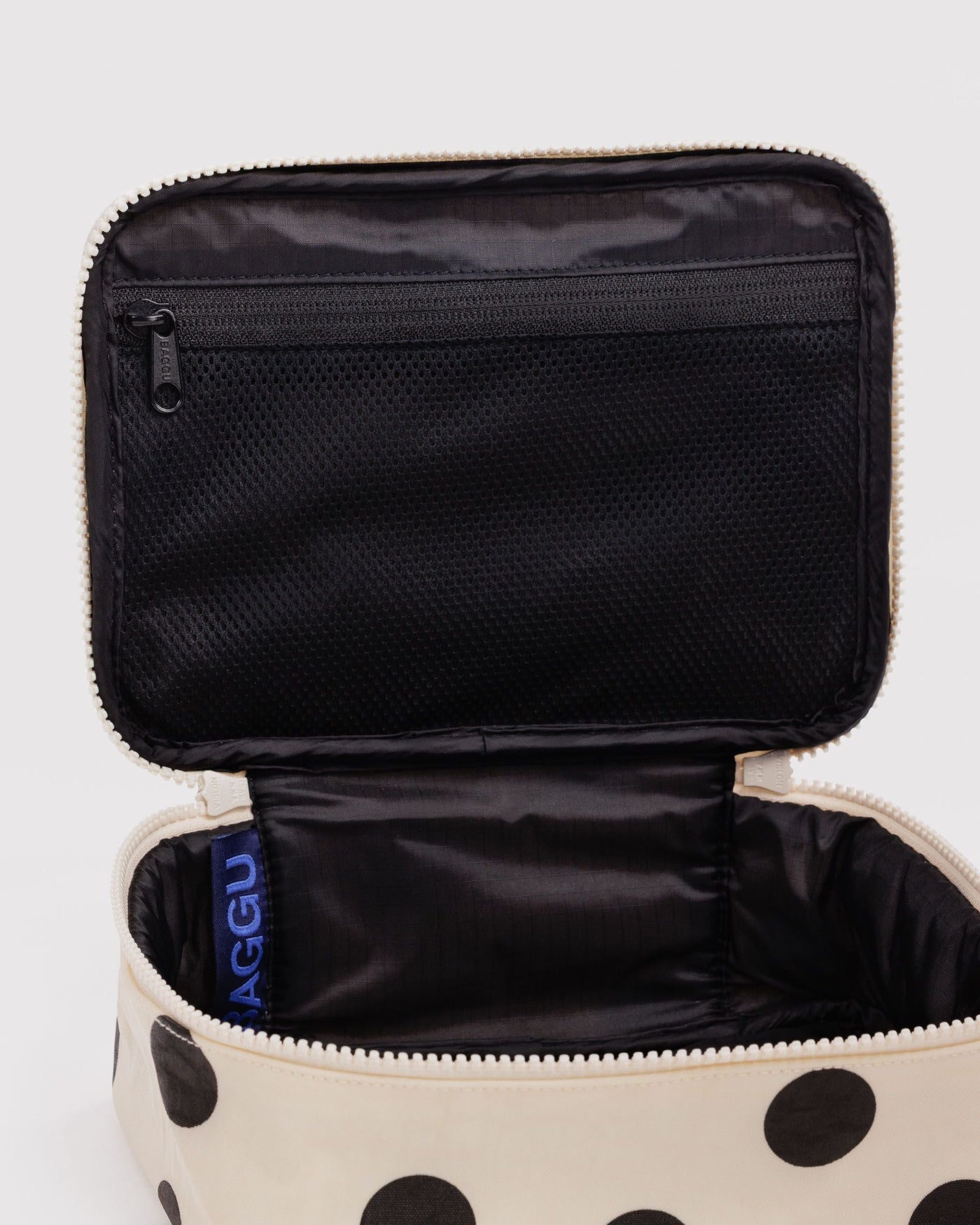 Small Cosmetic Case K3